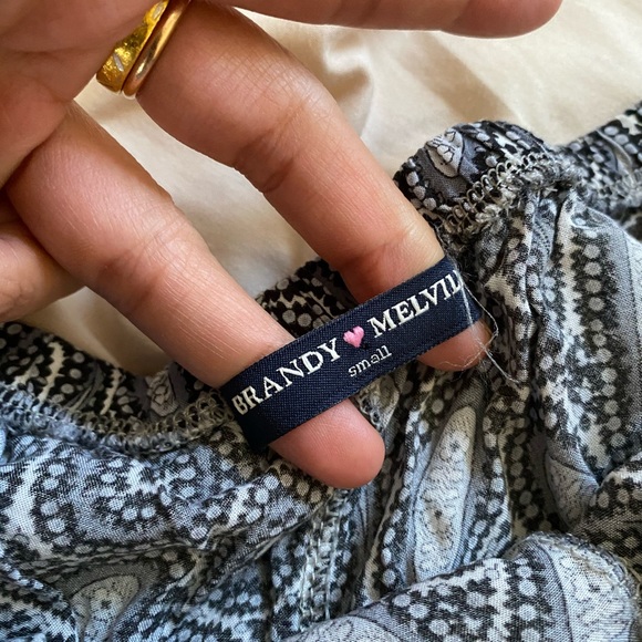 Brandy Melville Printed Paisley Shorts - Picture 2 of 4